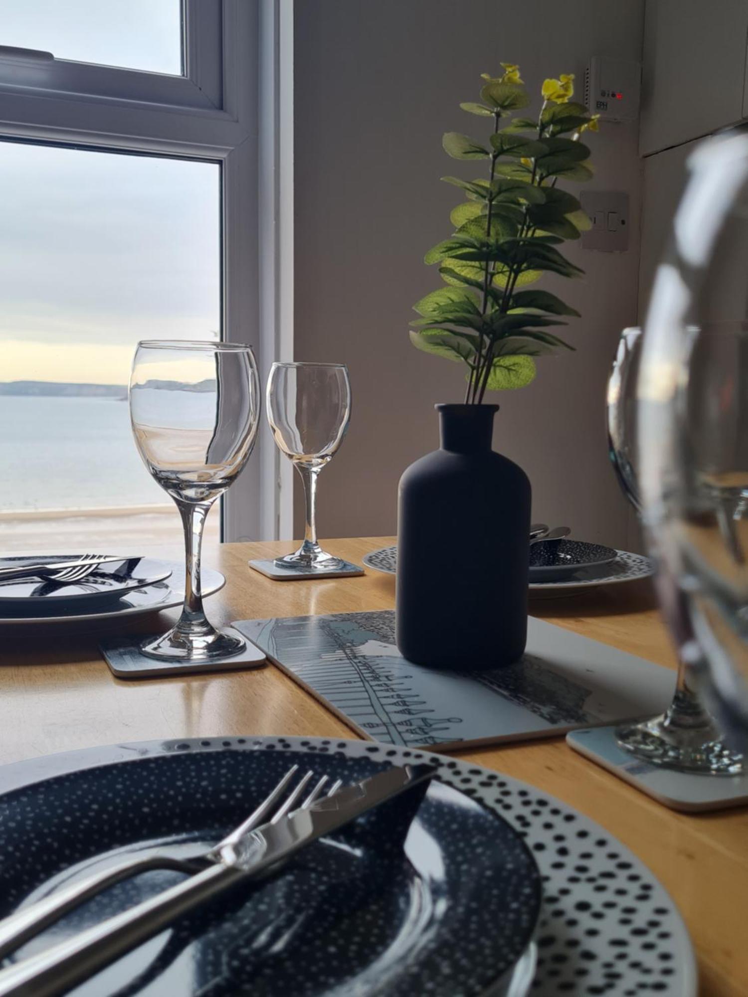 Yorkshire Rose - 2 Bed Apartment Sleeps 6 Scarborough Kültér fotó